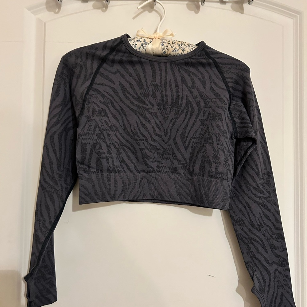 AYBL Evolve Animal Seamless Long Sleeve Cropped